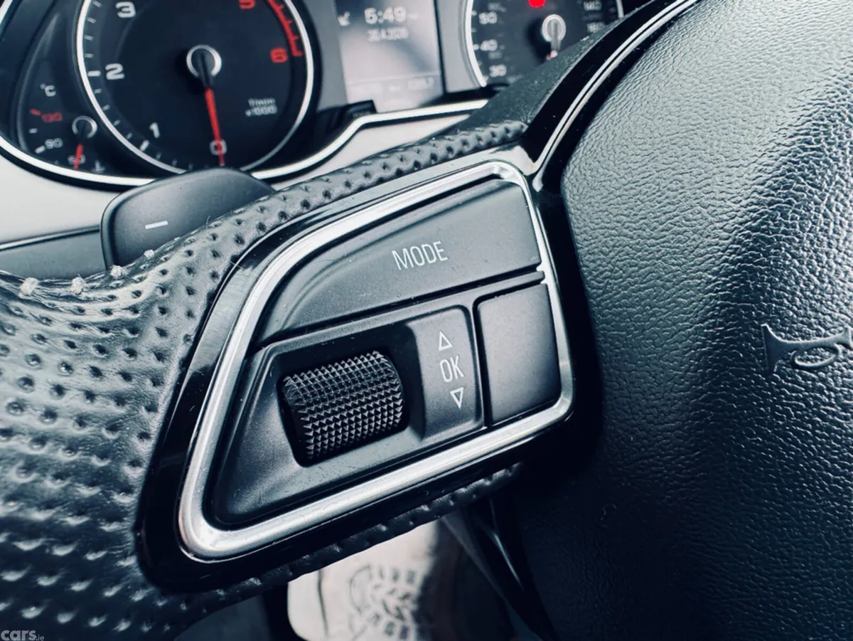 Audi A4 Saloon, Diesel, 2014, Blue