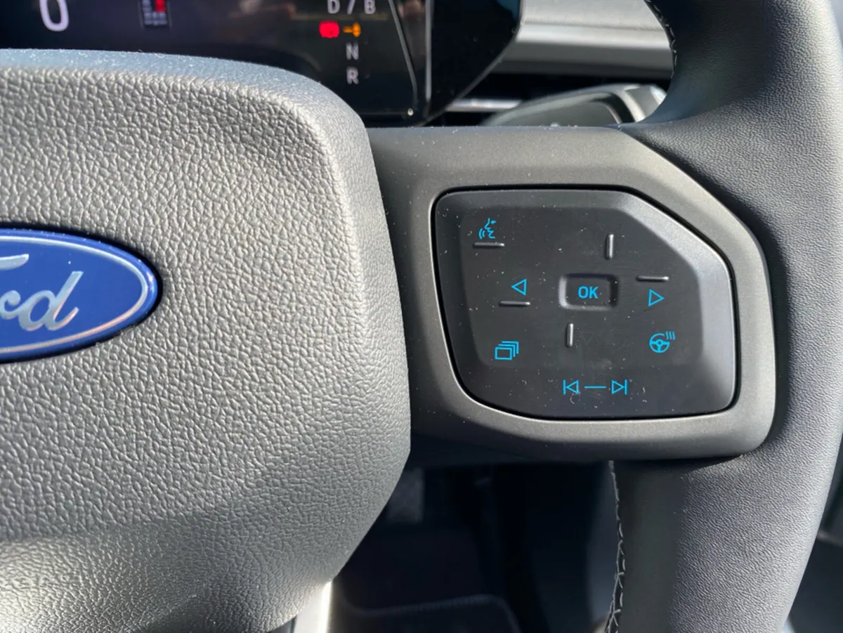 Ford Explorer MPV, Electric, 2026, White
