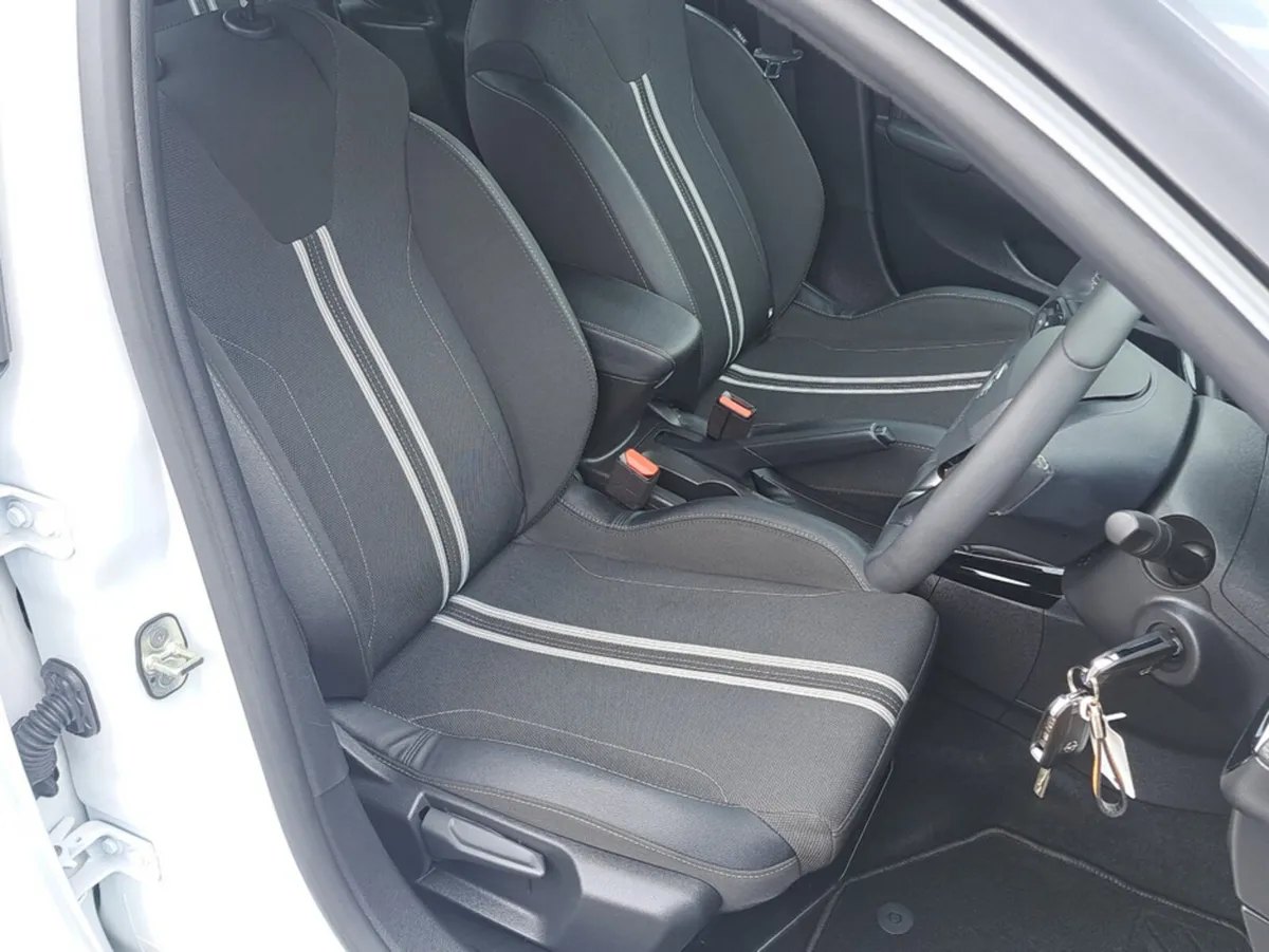 Opel Corsa Hatchback, Petrol, 2025, White