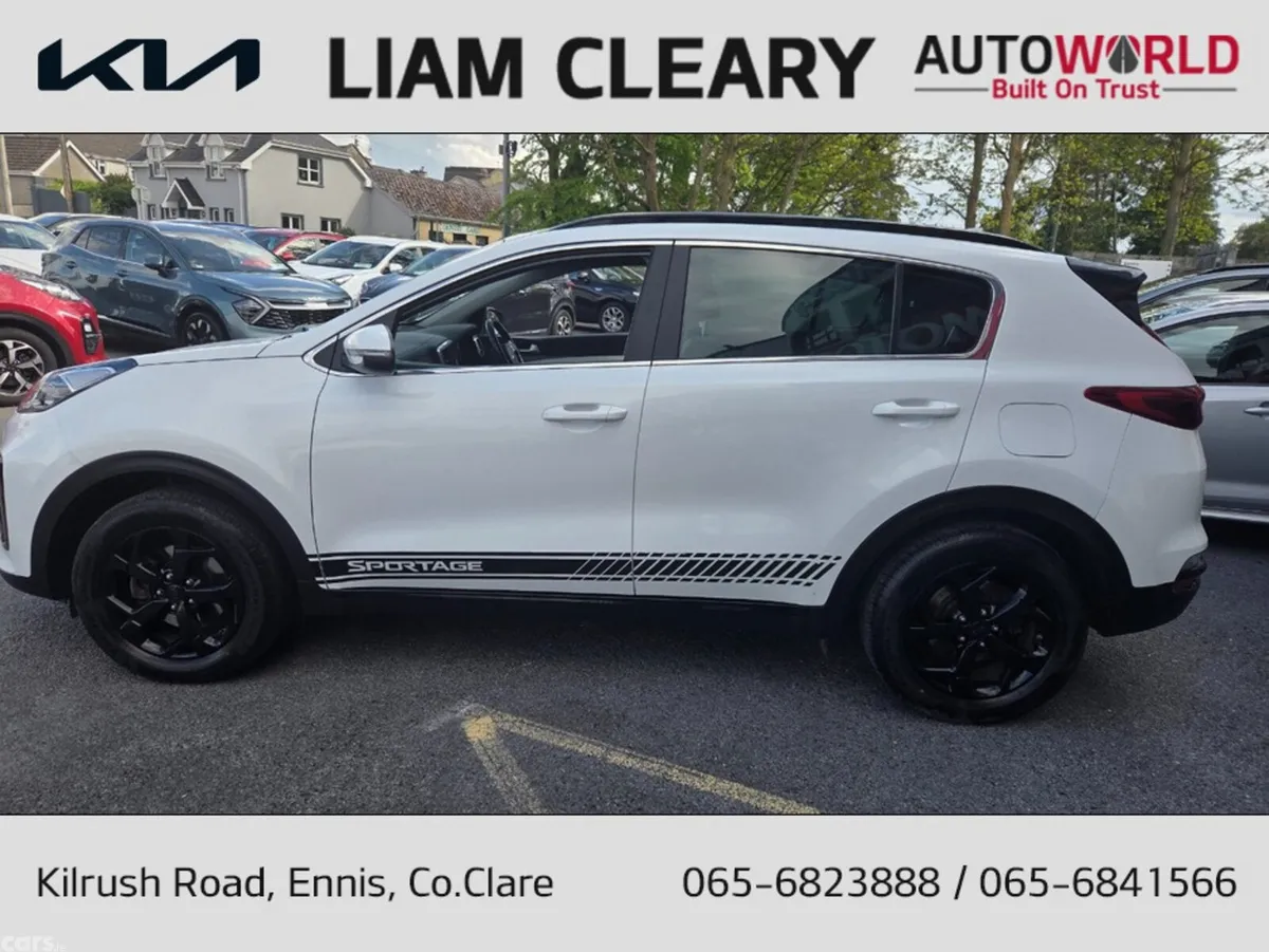 Kia Sportage MPV, Diesel Hybrid, 2022, White