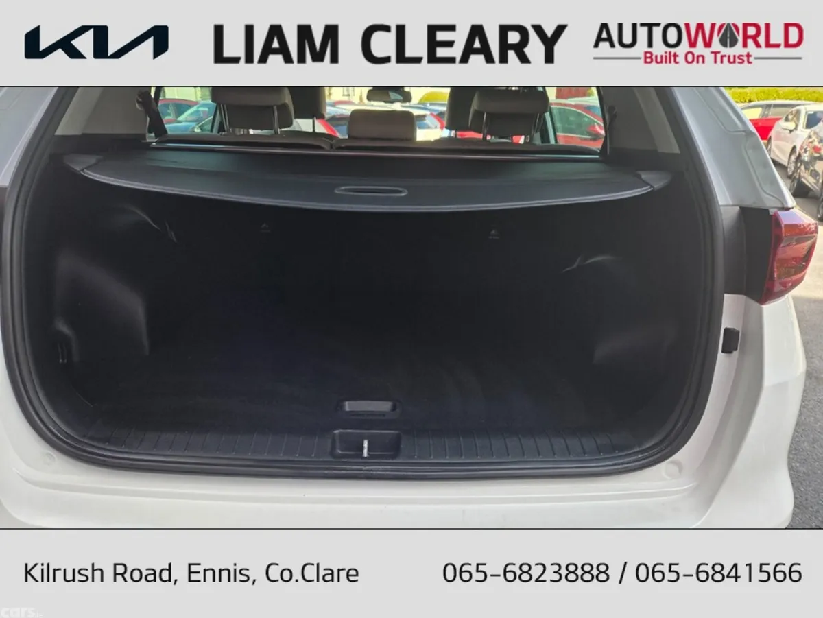 Kia Sportage MPV, Diesel Hybrid, 2022, White