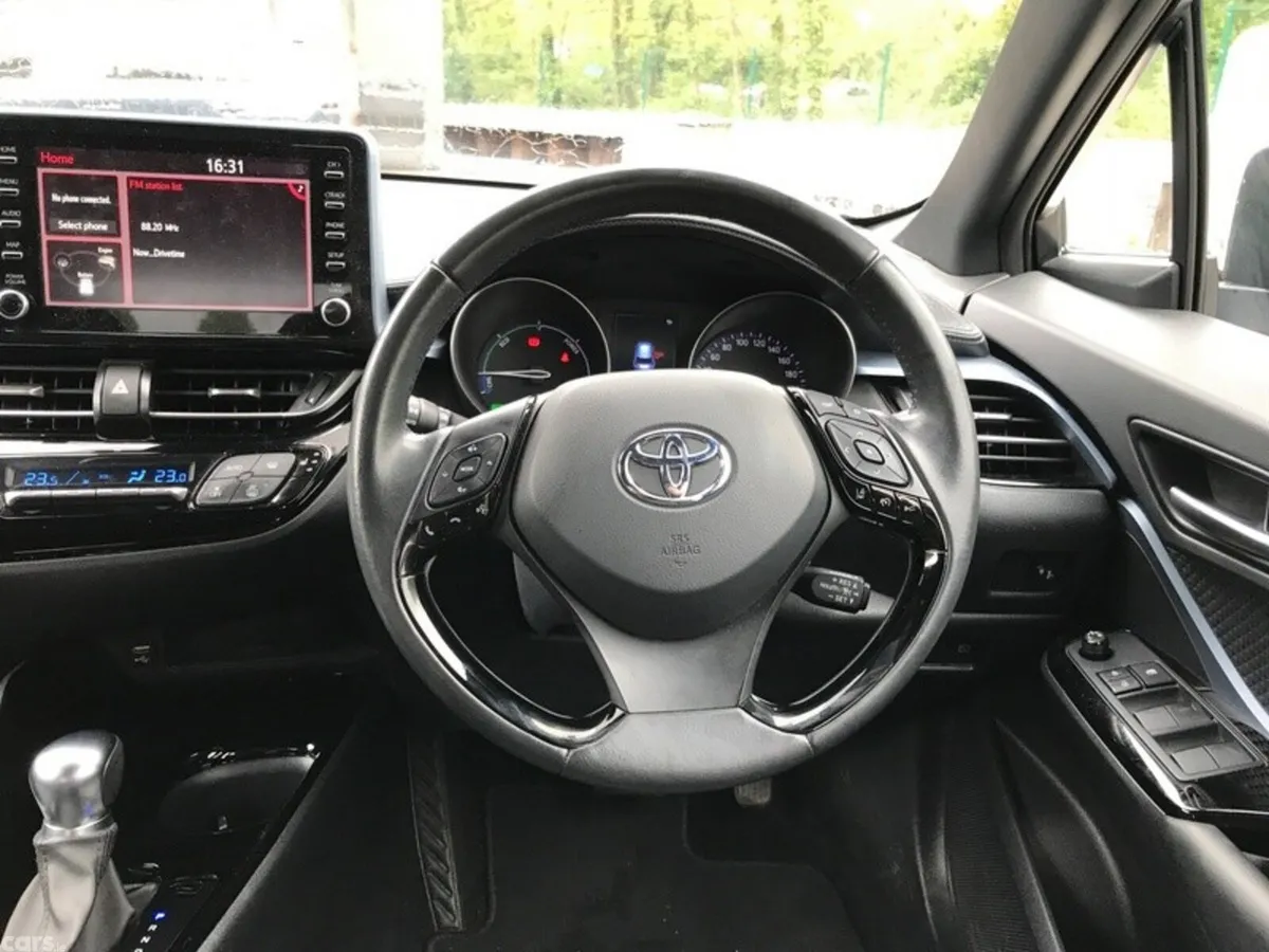 Toyota C-HR SUV, Petrol Hybrid, 2022, Red
