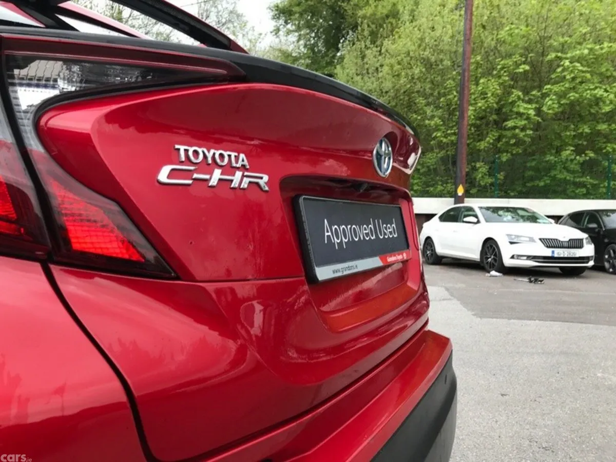 Toyota C-HR SUV, Petrol Hybrid, 2022, Red