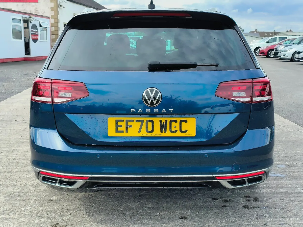 Volkswagen Passat Estate, Diesel, 2021, Blue