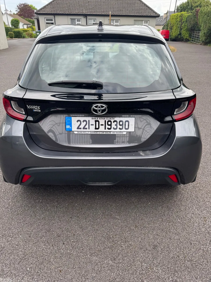 Toyota Yaris Hatchback, Petrol, 2022, Grey