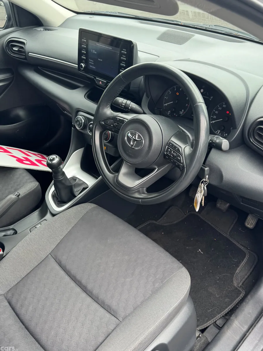 Toyota Yaris Hatchback, Petrol, 2022, Grey