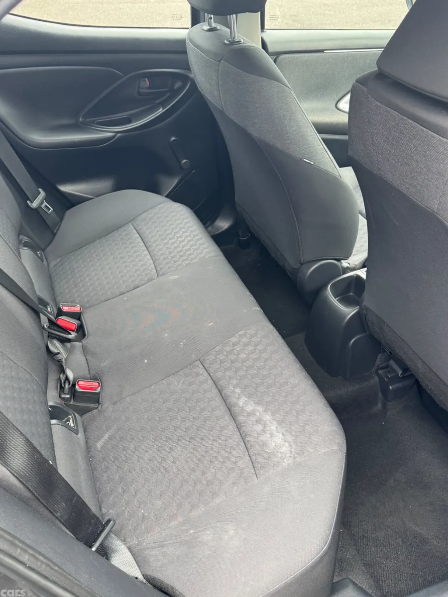 Toyota Yaris Hatchback, Petrol, 2022, Grey