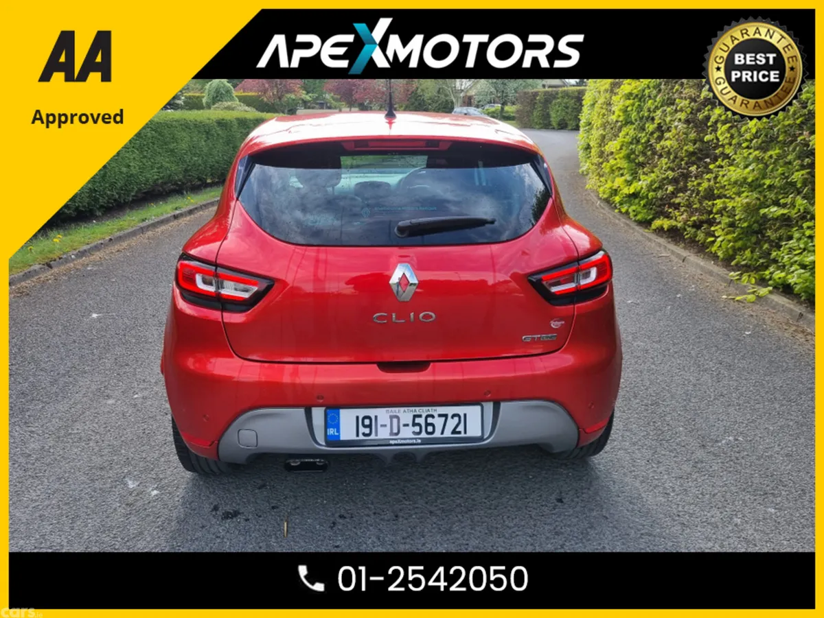Renault Clio Hatchback, Petrol, 2019, Red