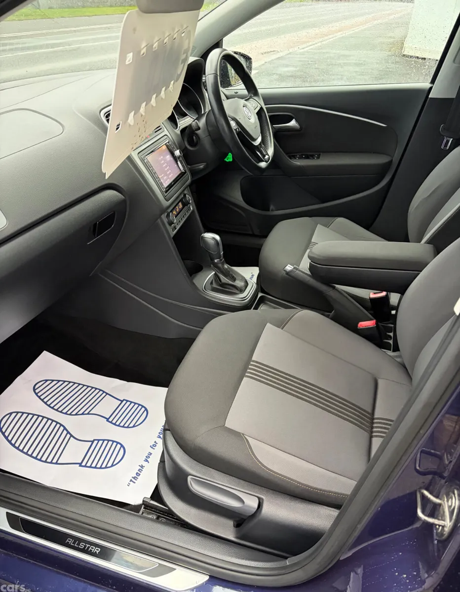 Volkswagen Polo Hatchback, Petrol, 2016, Blue