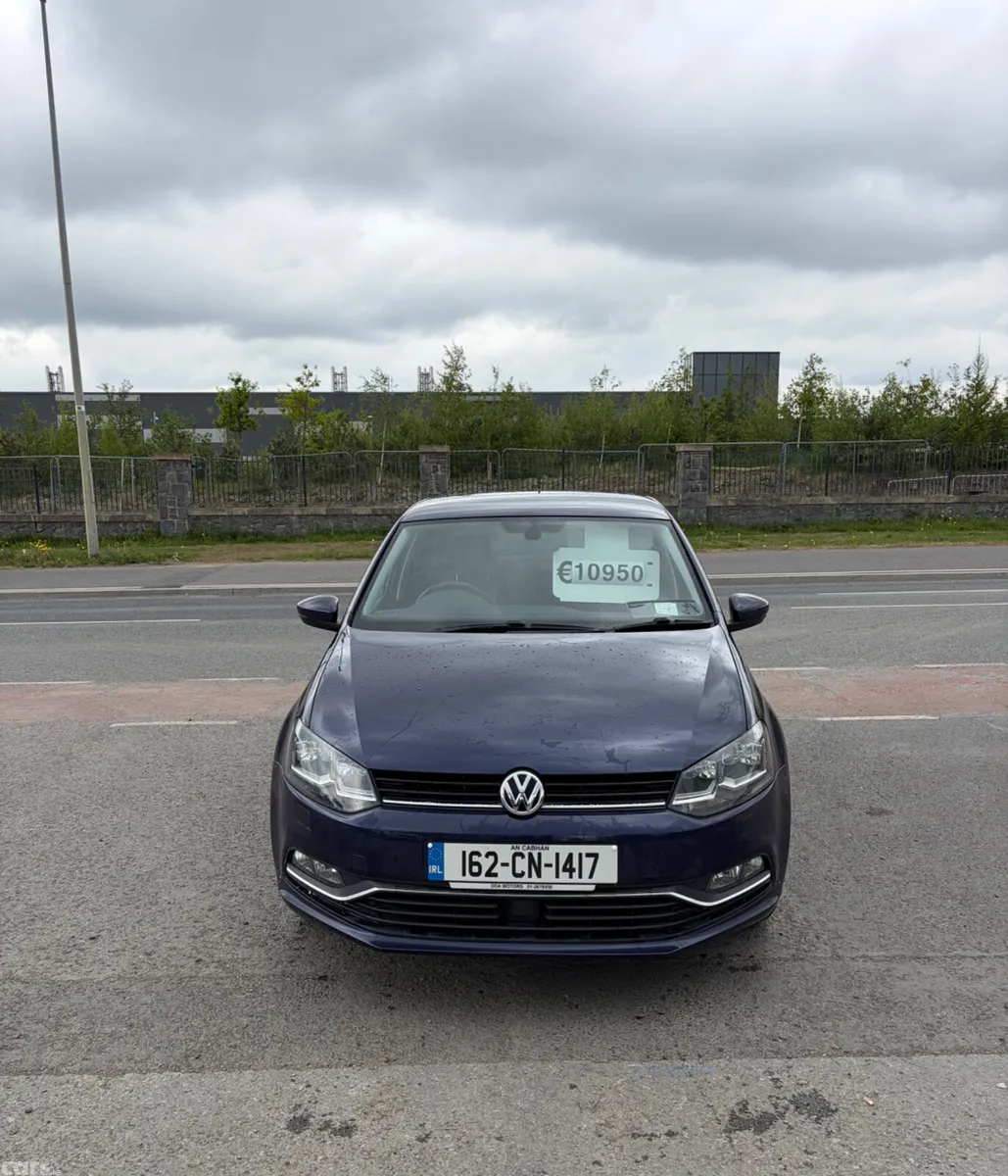 Volkswagen Polo Hatchback, Petrol, 2016, Blue
