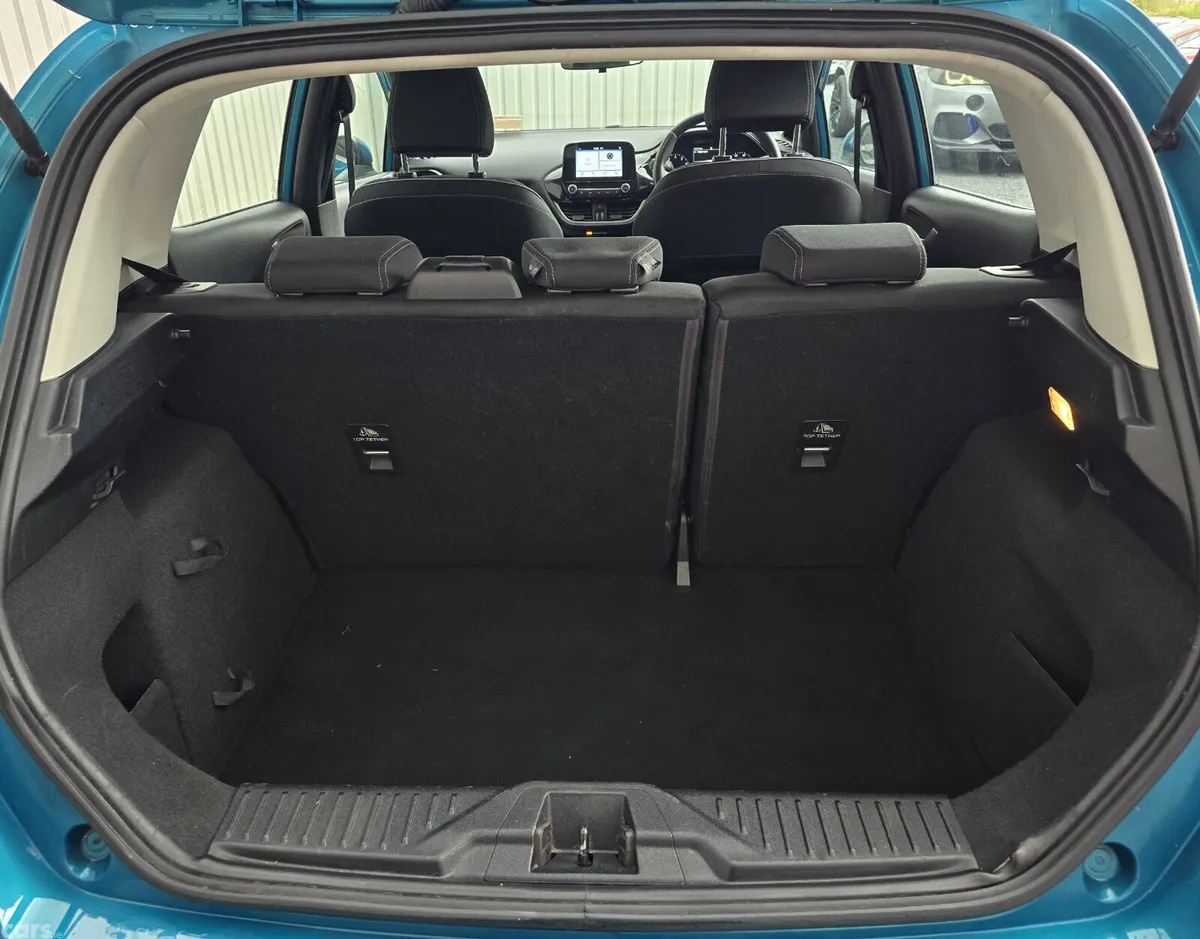 Ford Fiesta Hatchback, Petrol, 2018, Blue