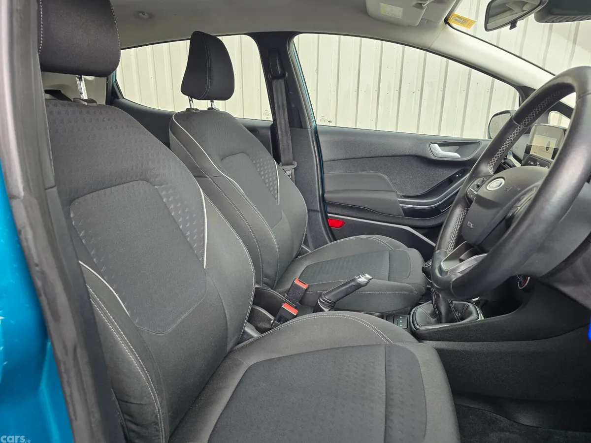 Ford Fiesta Hatchback, Petrol, 2018, Blue