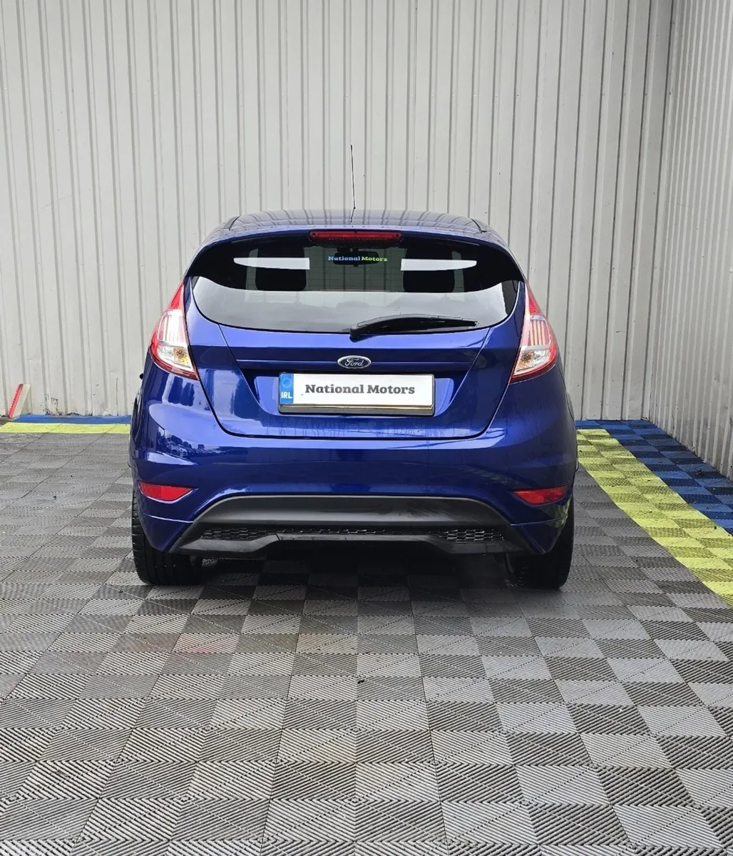 Ford Fiesta Hatchback, Petrol, 2017, Blue