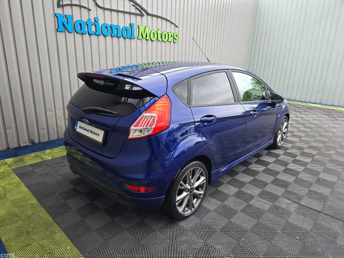 Ford Fiesta Hatchback, Petrol, 2017, Blue