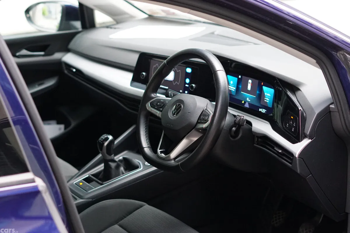 Volkswagen Golf Estate, Petrol, 2021, Blue