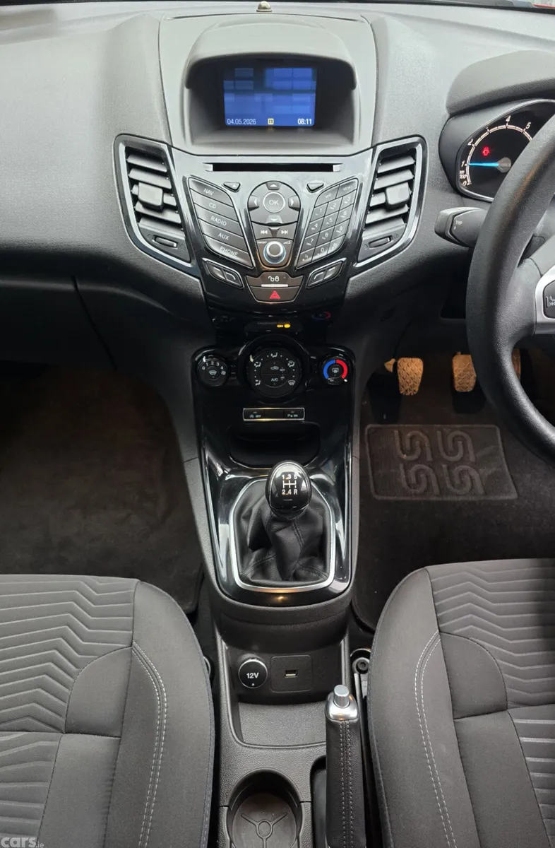 Ford Fiesta Hatchback, Petrol, 2017, Red
