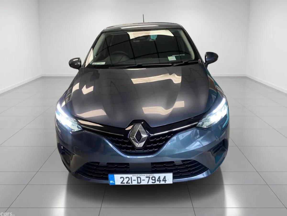 Renault Clio Hatchback, Petrol, 2022, Grey