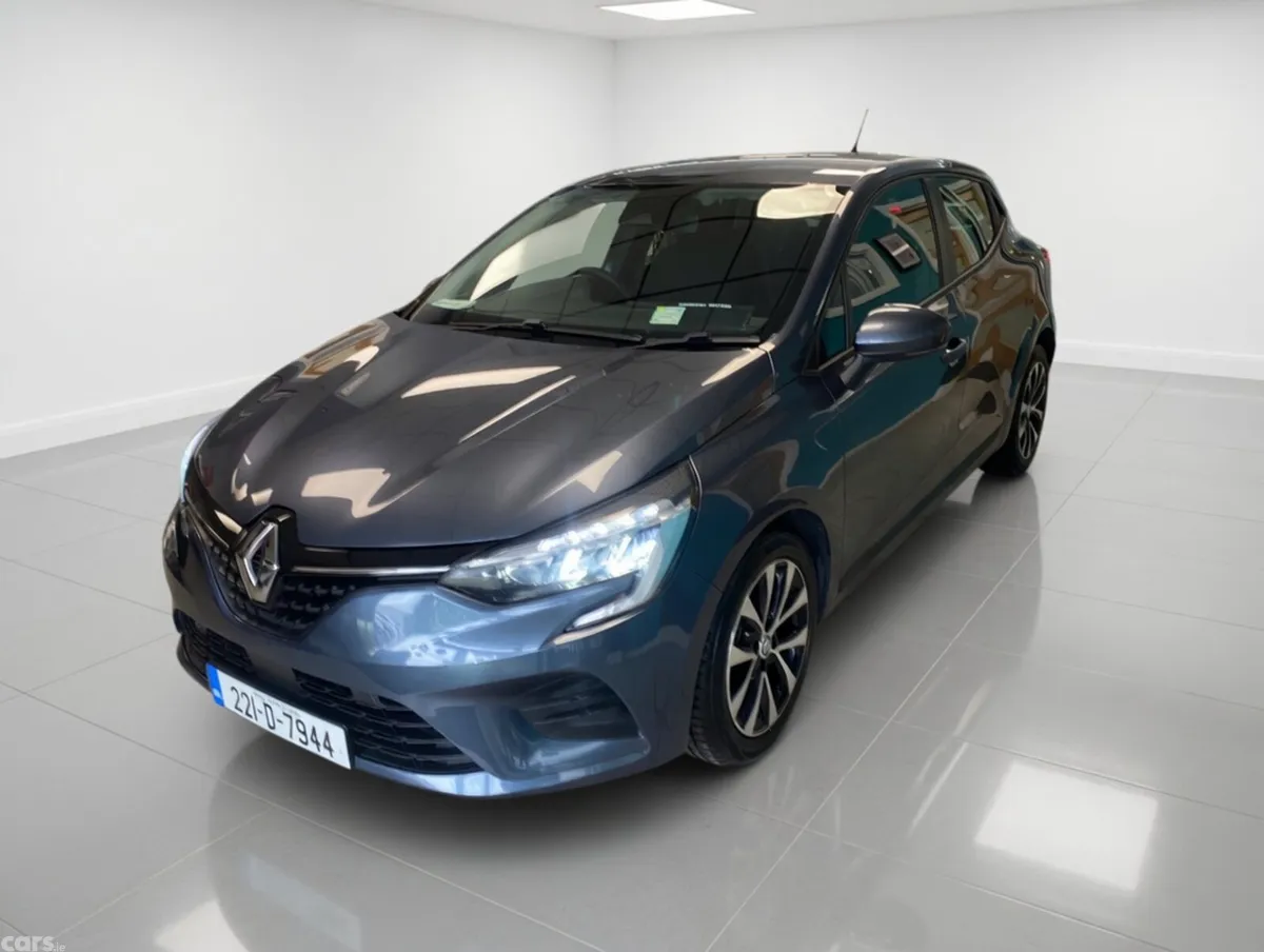 Renault Clio Hatchback, Petrol, 2022, Grey