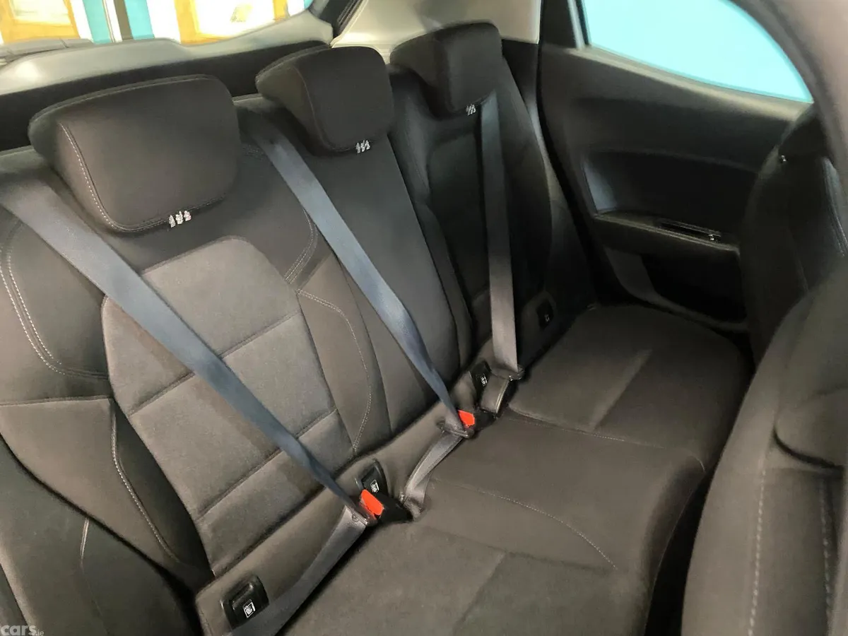 Renault Clio Hatchback, Petrol, 2022, Grey