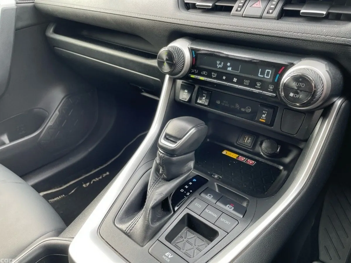 Toyota RAV4 SUV, Petrol Hybrid, 2025, Black