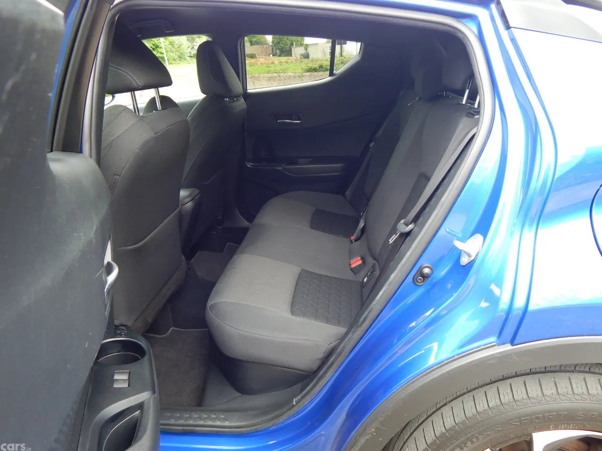 Toyota C-HR Hatchback, Petrol Hybrid, 2020, Blue