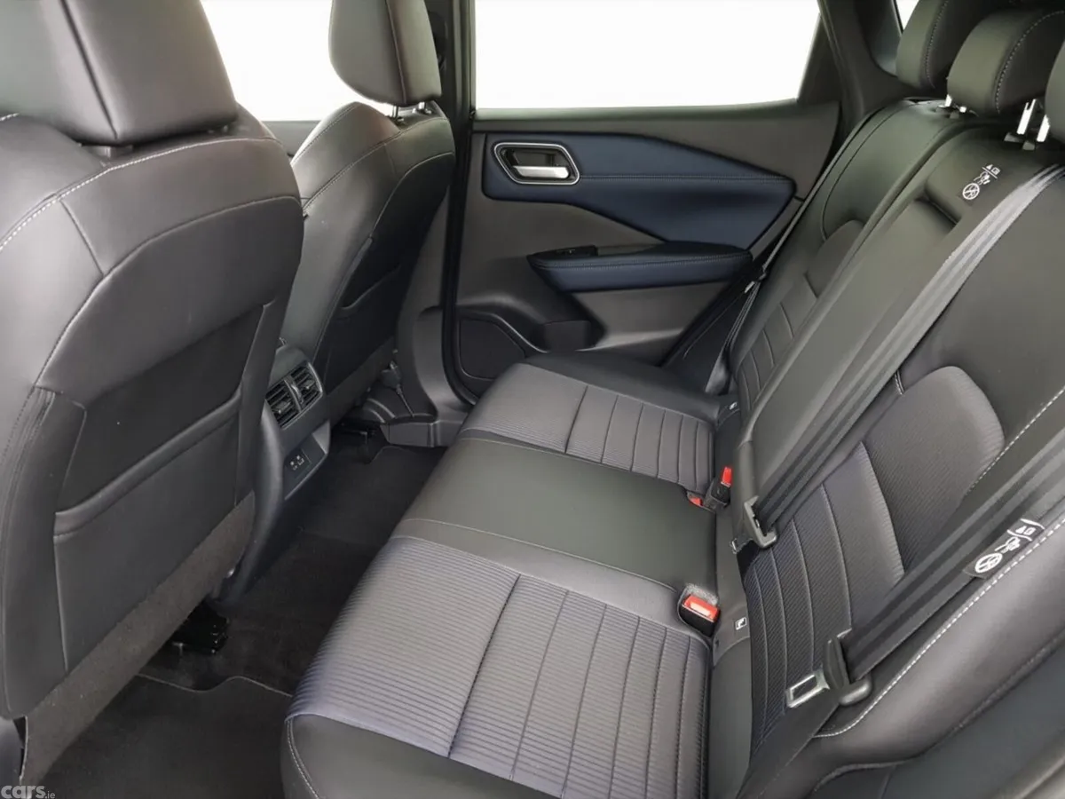 Nissan Qashqai MPV, Petrol Hybrid, 2024, Grey