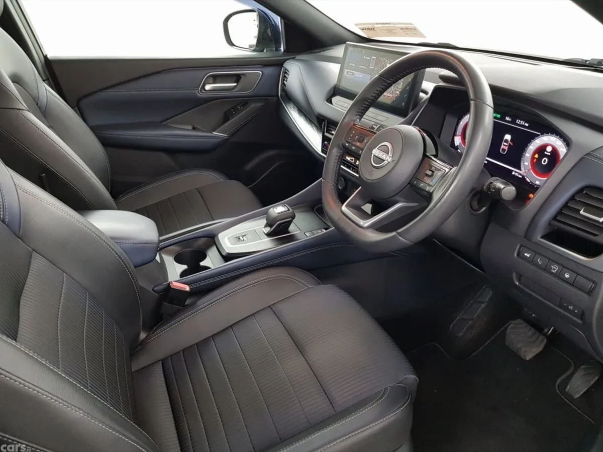 Nissan Qashqai MPV, Petrol Hybrid, 2024, Grey