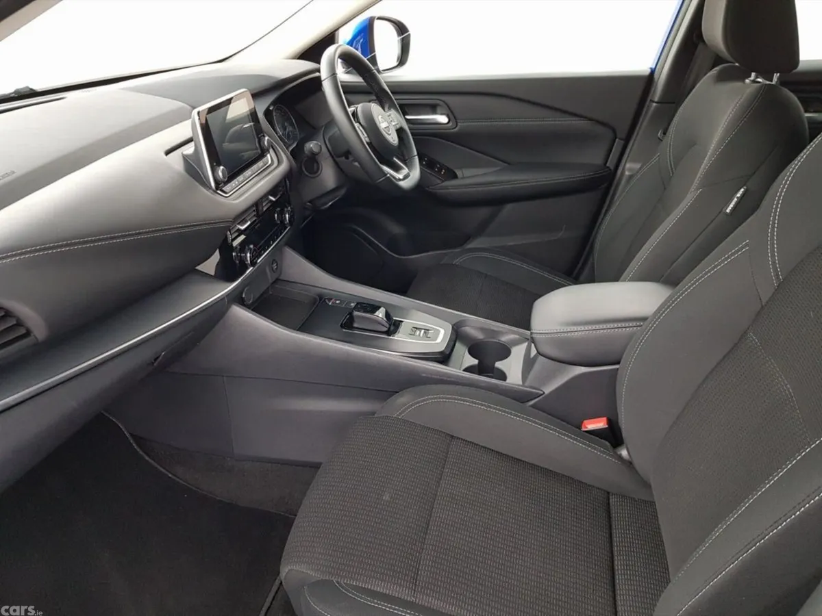 Nissan Qashqai MPV, Petrol Hybrid, 2023, Blue