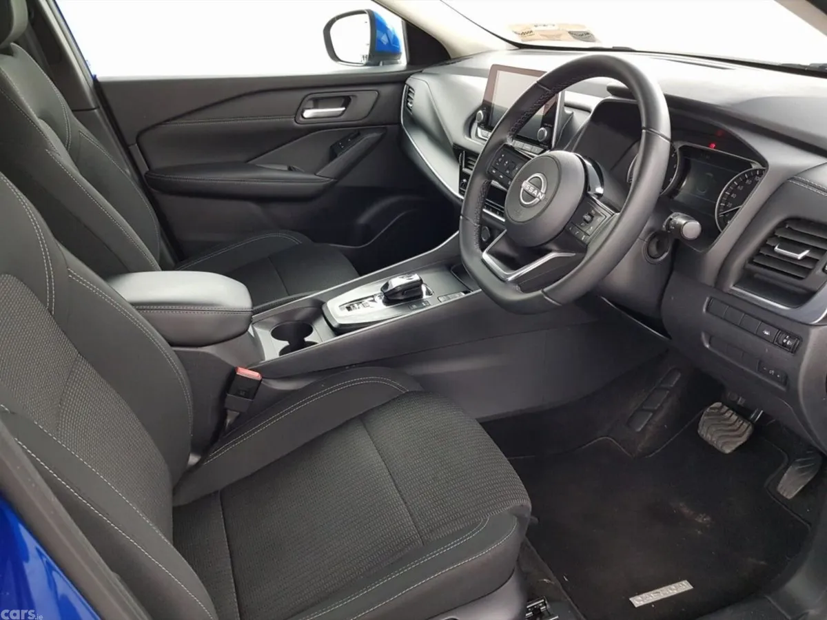 Nissan Qashqai MPV, Petrol Hybrid, 2023, Blue