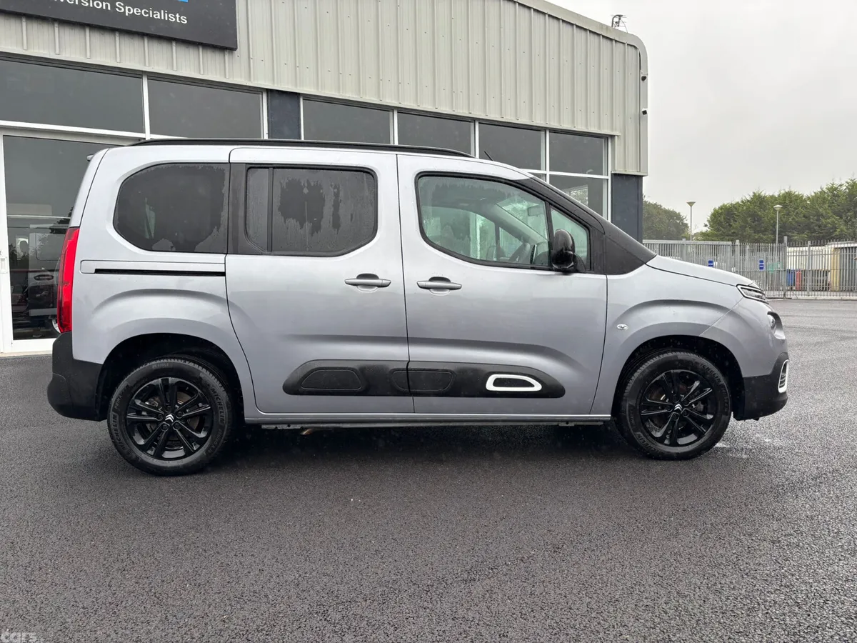 Citroen Berlingo Multispace MPV, Diesel, 2024, Silver