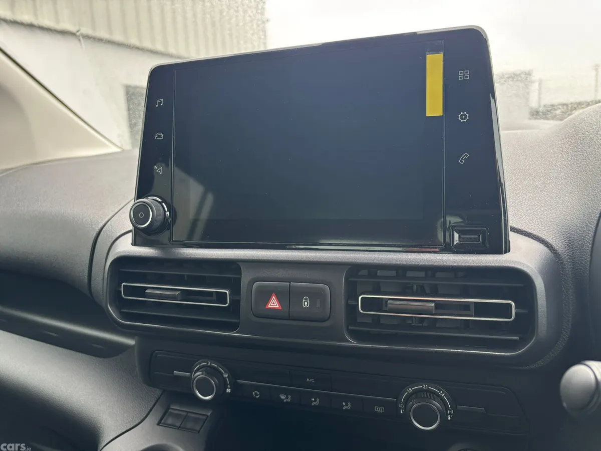 Citroen Berlingo Multispace MPV, Diesel, 2024, Silver