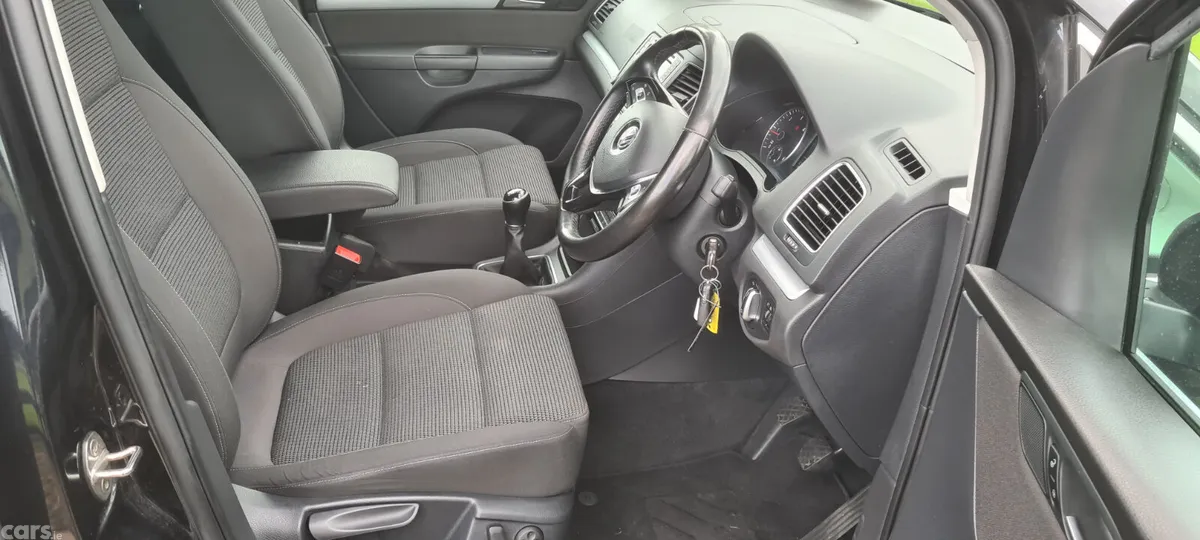 Volkswagen Sharan MPV, Diesel, 2019, Black