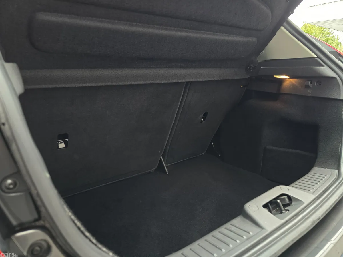 Ford Fiesta Hatchback, Petrol, 2016, Grey