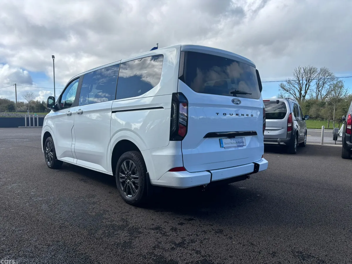 Ford Tourneo Custom MPV, Diesel, 2026, White