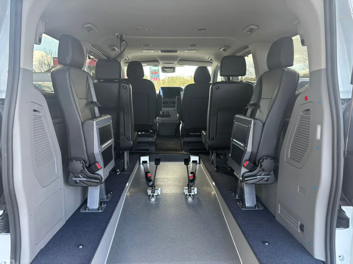 Ford Tourneo Custom MPV, Diesel, 2026, White
