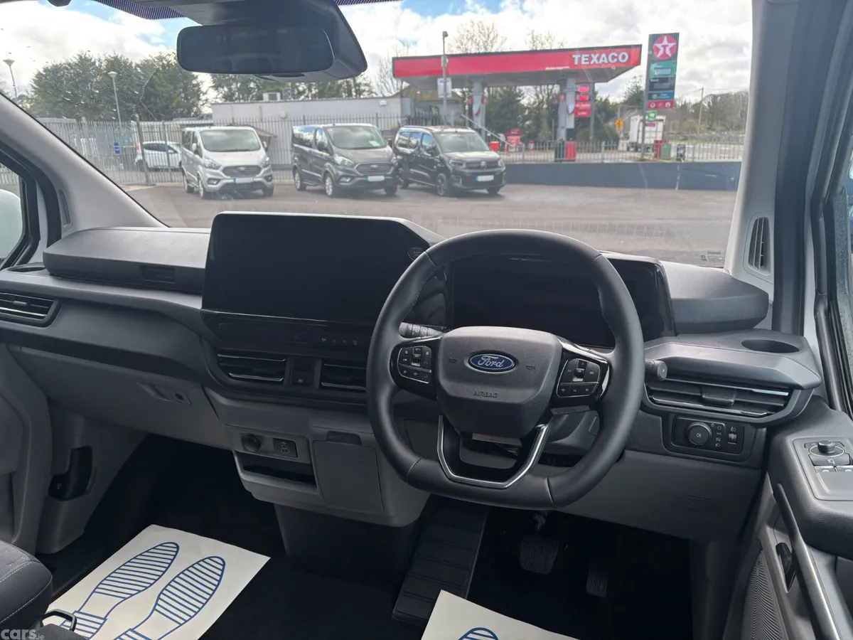 Ford Tourneo Custom MPV, Diesel, 2026, White