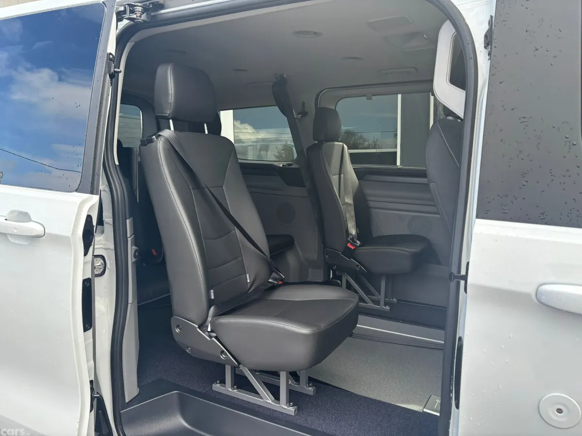 Ford Tourneo Custom MPV, Diesel, 2026, White