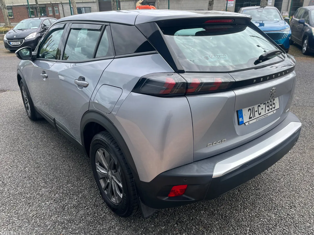 Peugeot 2008 MPV, Diesel, 2021, Grey