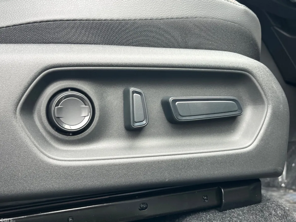 Suzuki Vitara Hatchback, Electric, 2026, Silver
