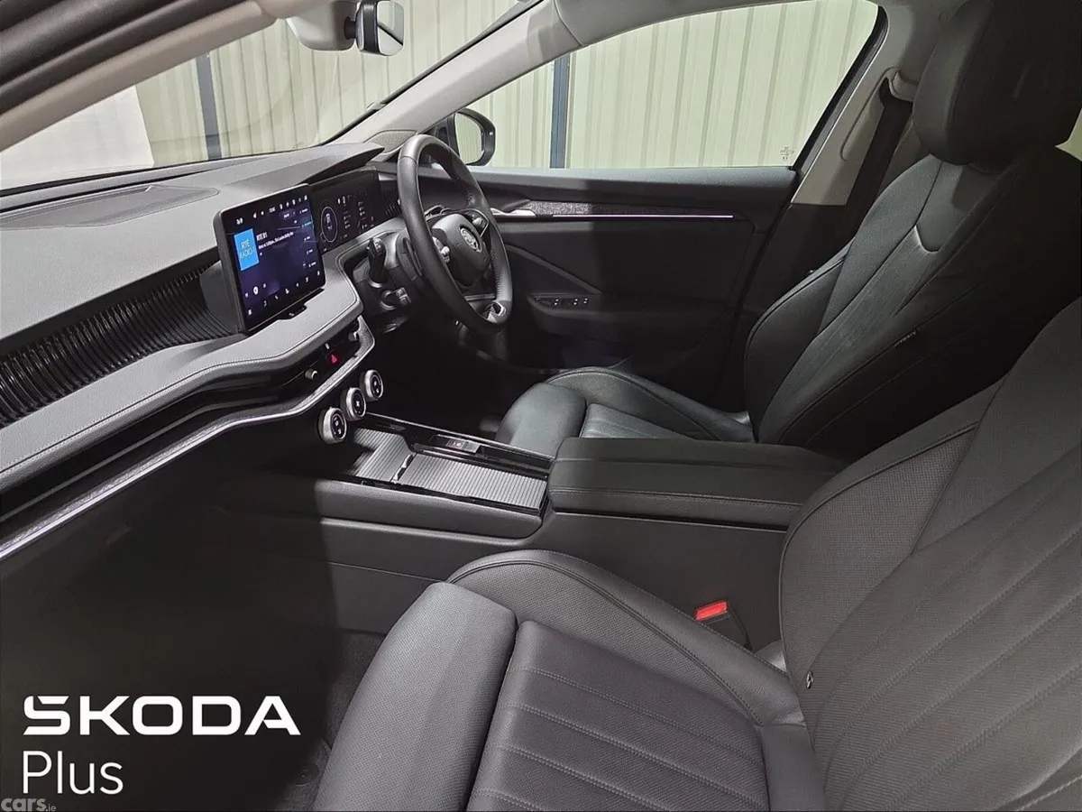 Skoda Superb Saloon, Diesel, 2024, Grey