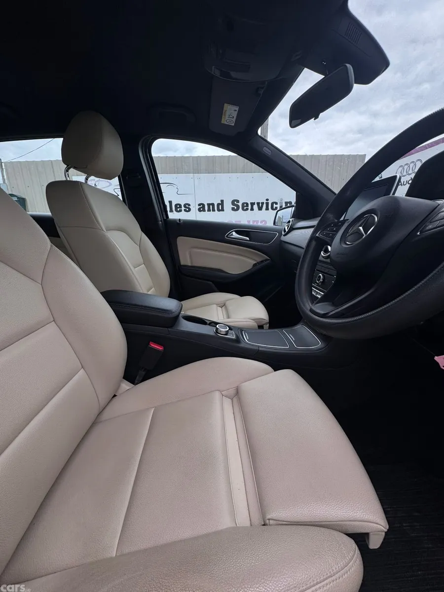 Mercedes-Benz B-Class MPV, Diesel, 2016, Blue