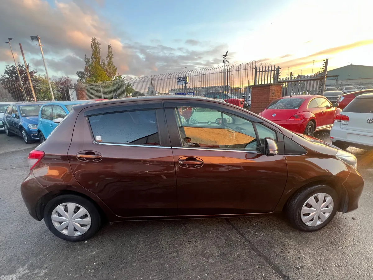 Toyota Vitz Hatchback, Petrol, 2014, Brown