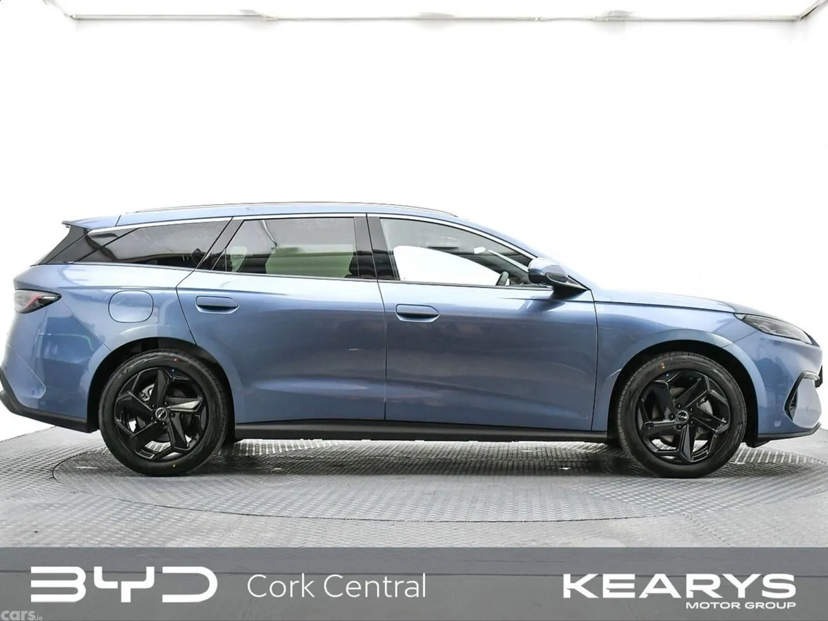 BYD Seal 6 Estate, Petrol Plug-in Hybrid, 2027, Blue