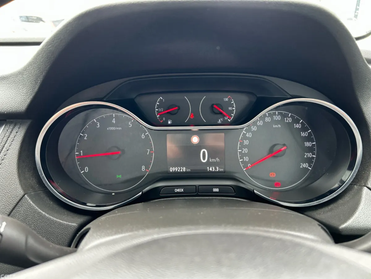 Opel Grandland X MPV, Diesel, 2021, Grey