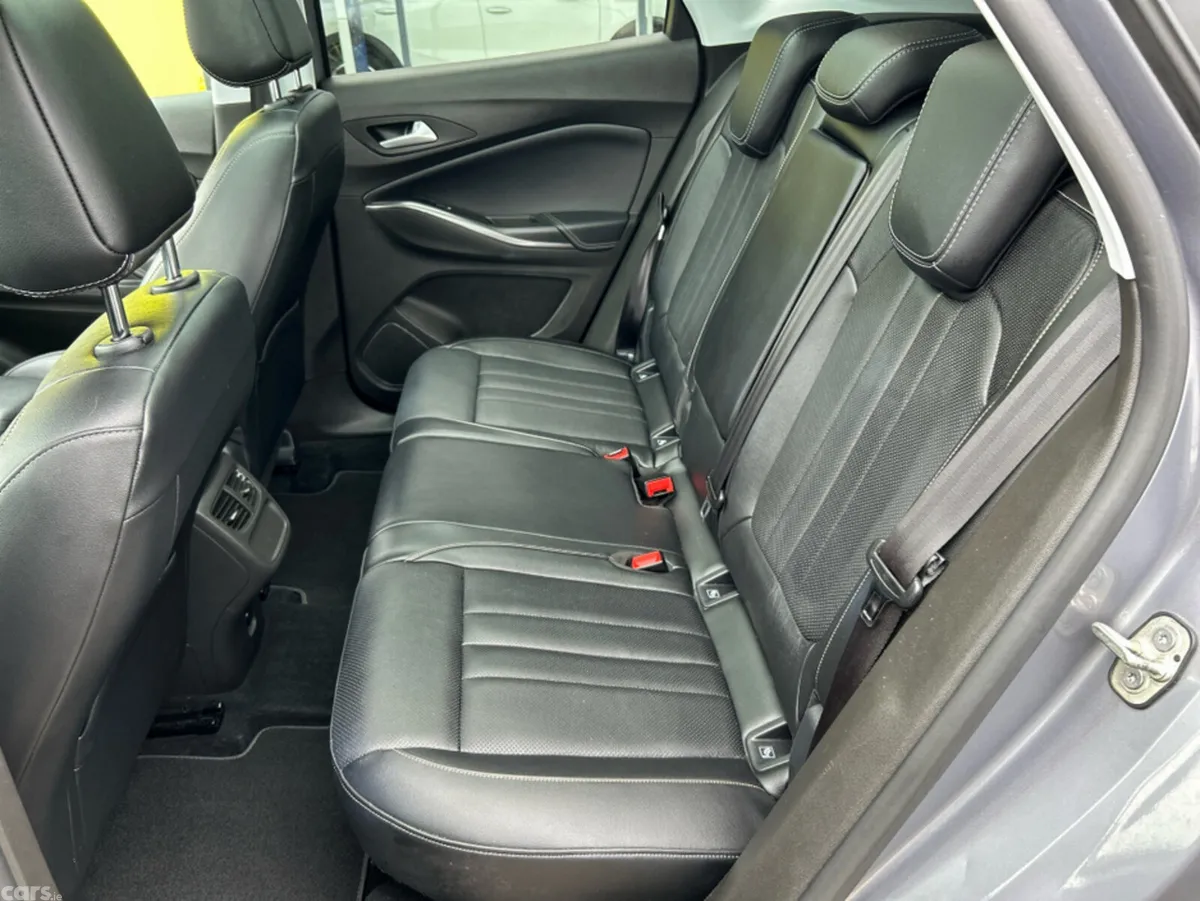 Opel Grandland X MPV, Diesel, 2021, Grey