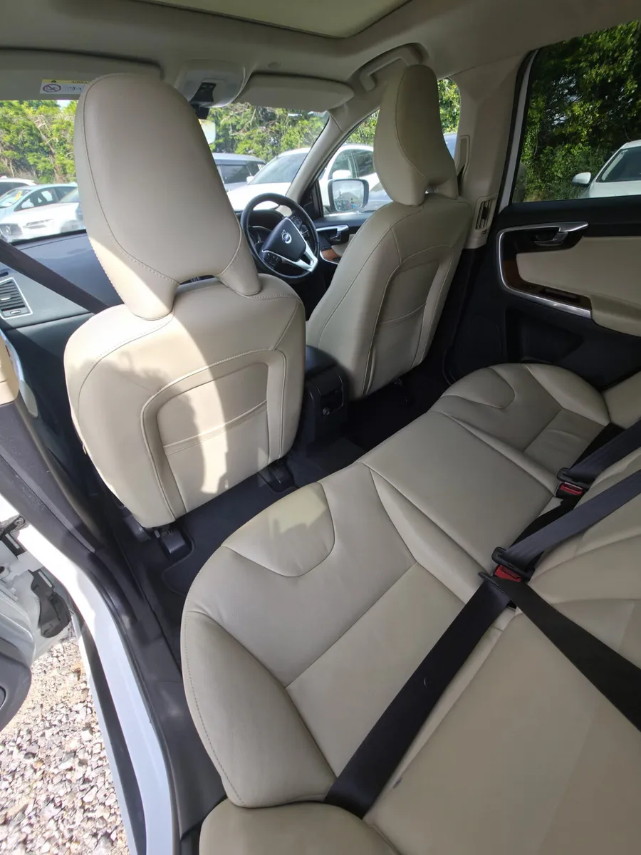 Volvo XC60 SUV, Diesel, 2016, White