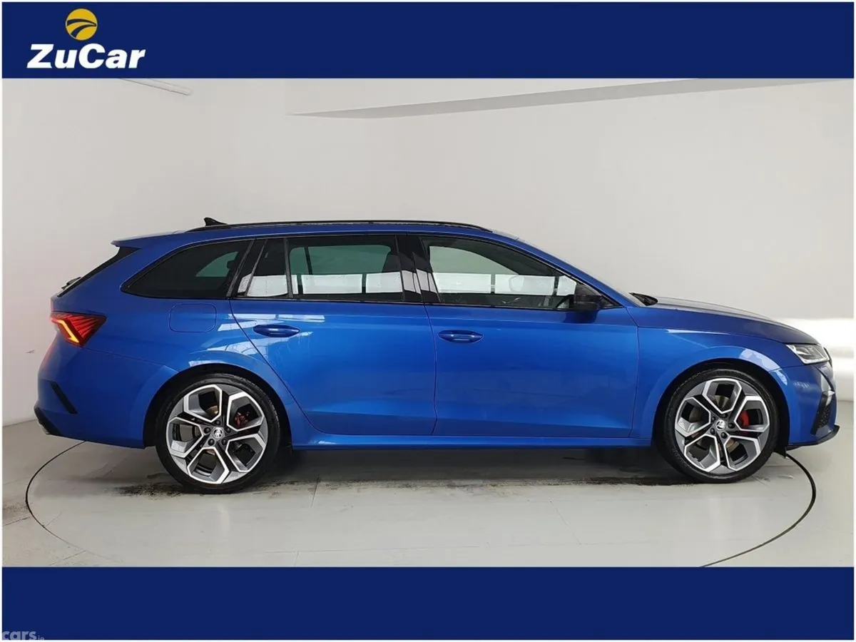 Skoda Octavia Estate, Diesel, 2024, Blue