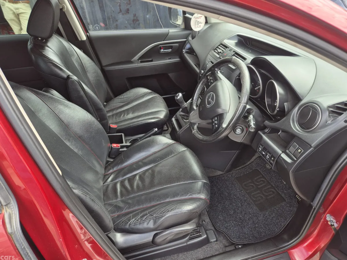 Mazda Mazda5 MPV, Diesel, 2014, Red