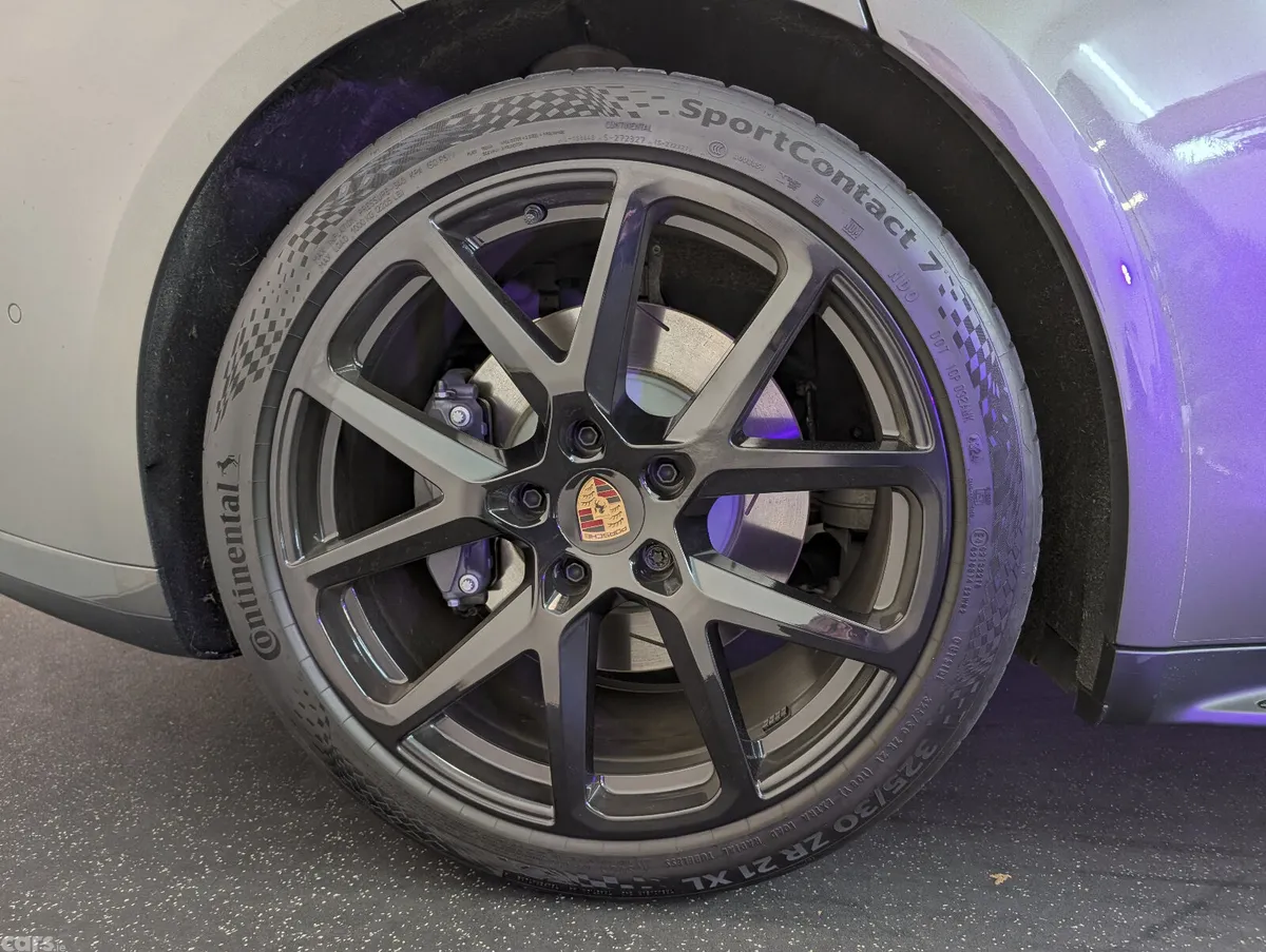 Porsche Panamera Hatchback, Petrol Plug-in Hybrid, 2025, Green
