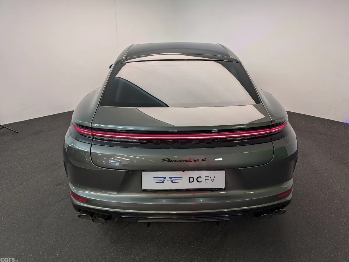 Porsche Panamera Hatchback, Petrol Plug-in Hybrid, 2025, Green